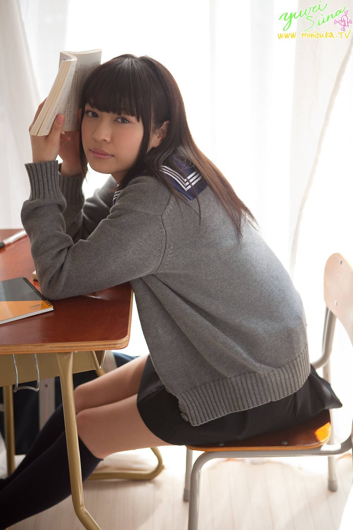 Yuuri Shiina, female high school student in active service[ Minisuka.tv ] 2011.07